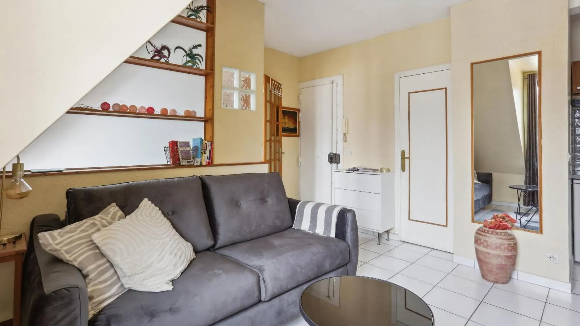 Apartment Bnbnova - Eiffel Tower & Faubourg - 1Br Paris