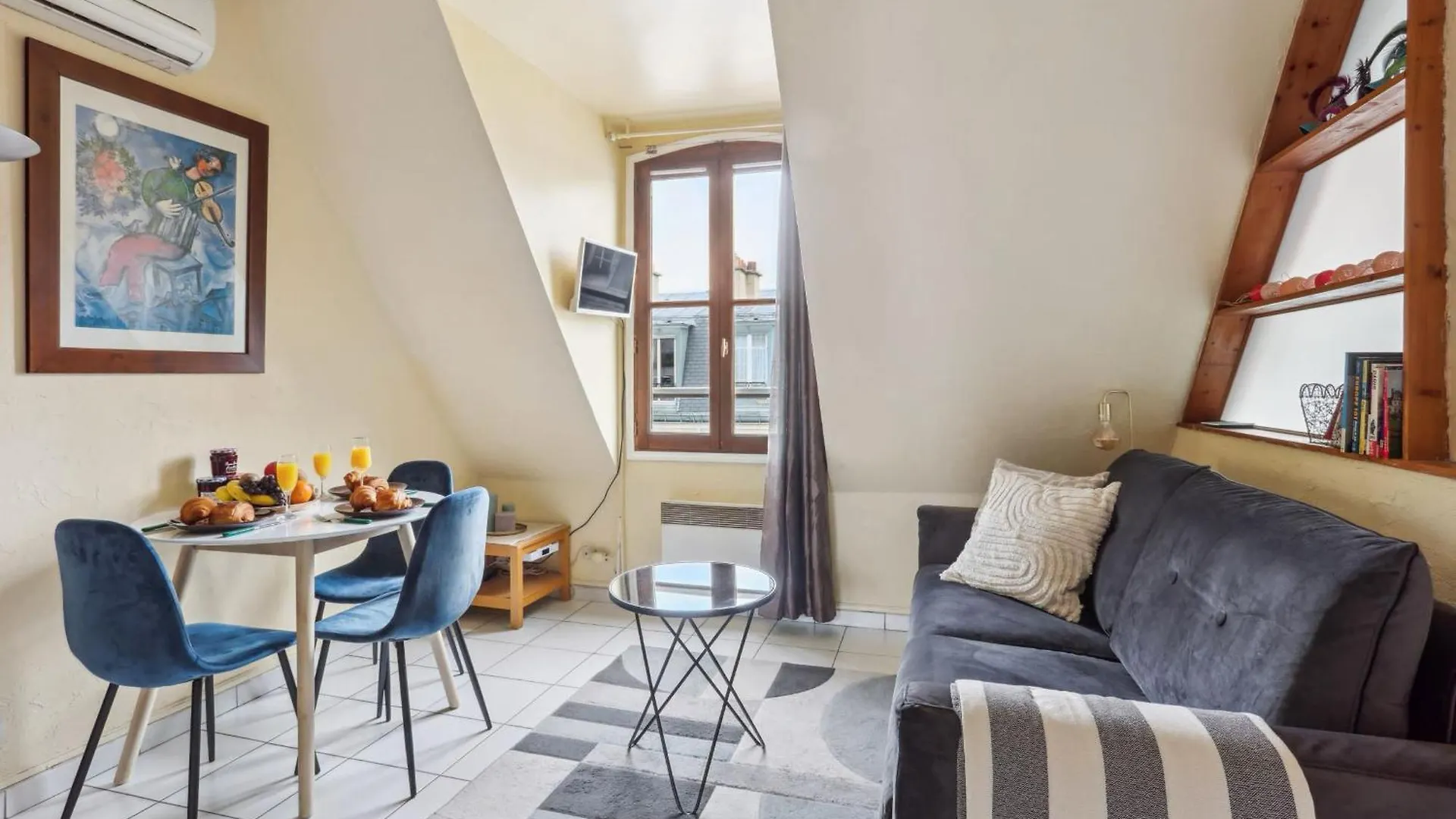 Bnbnova - Eiffel Tower & Faubourg - 1Br Paris 0*,